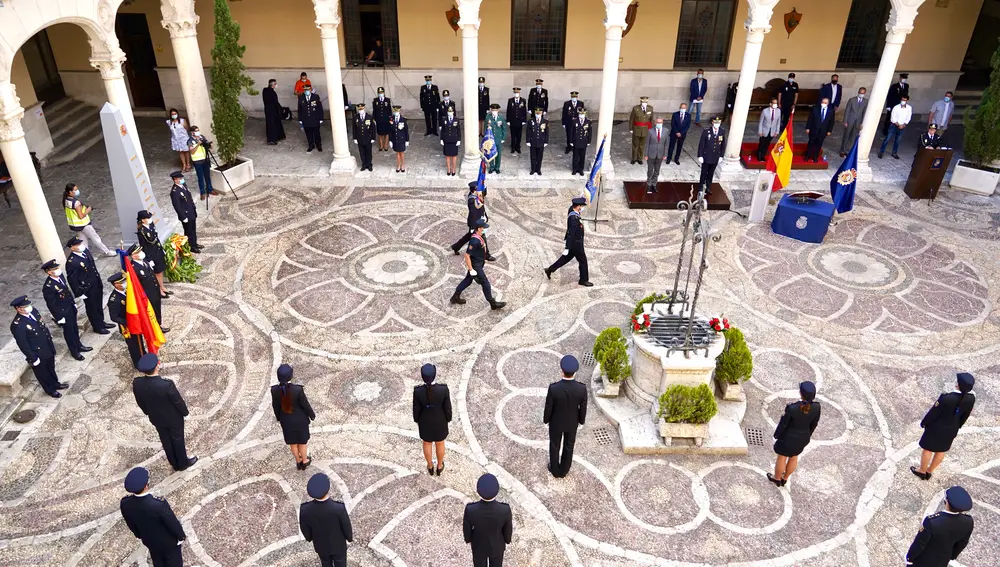 Una veintena de agentes jura el cargo de Escala Básica de Policía Nacional en Valladolid