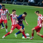 Lionel Messi of FC Barcelona and Saúl Niguez of Atletico de Madrid durante el partido de Liga que disputaron el pasado 30 de junio que culminó con un empate