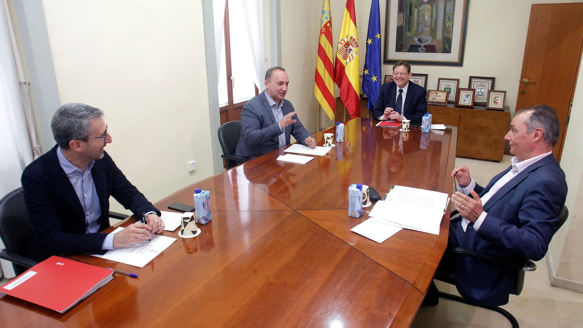 Ximo Puig asiste a la constitución del Foro para el Desarrollo de Infraestructuras y Edificios Sostenibles