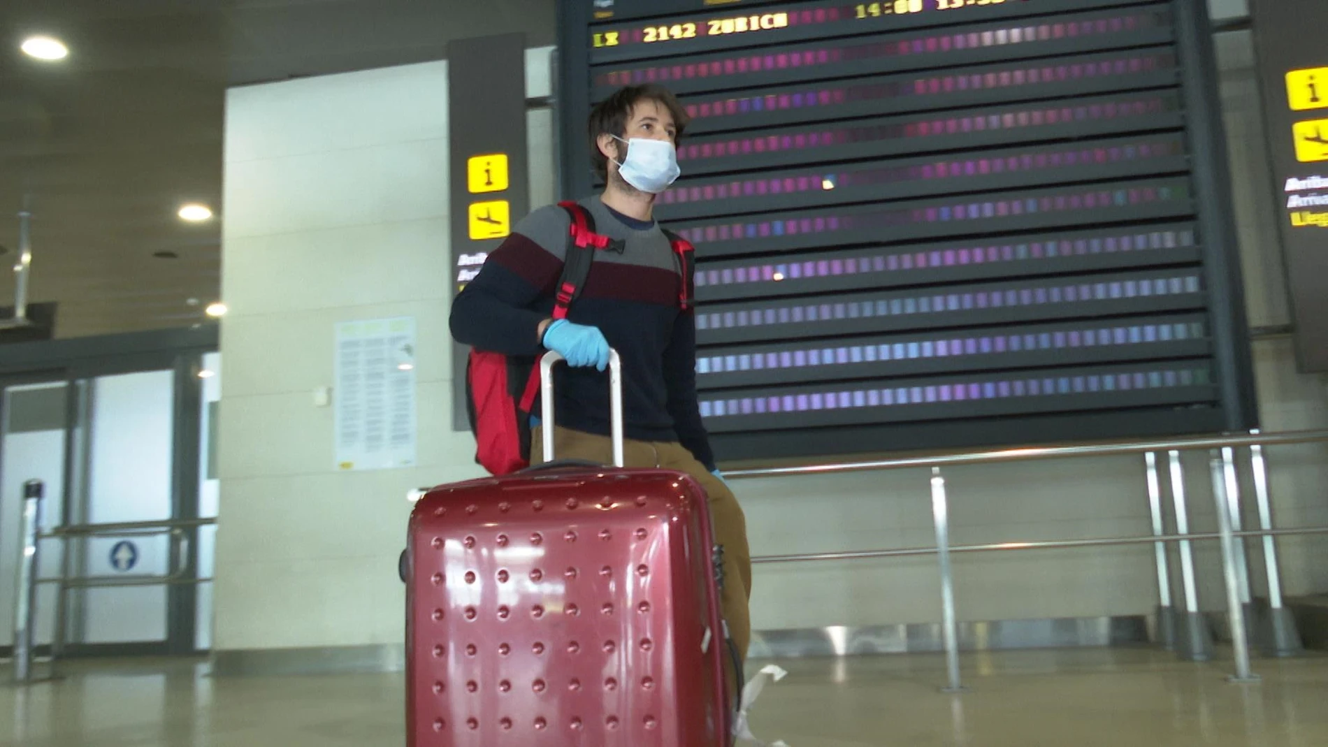 Coronavirus.- Los aeropuertos de Valencia y Alicante aumentan sus vuelos a más del doble con la apertura de fronteras
