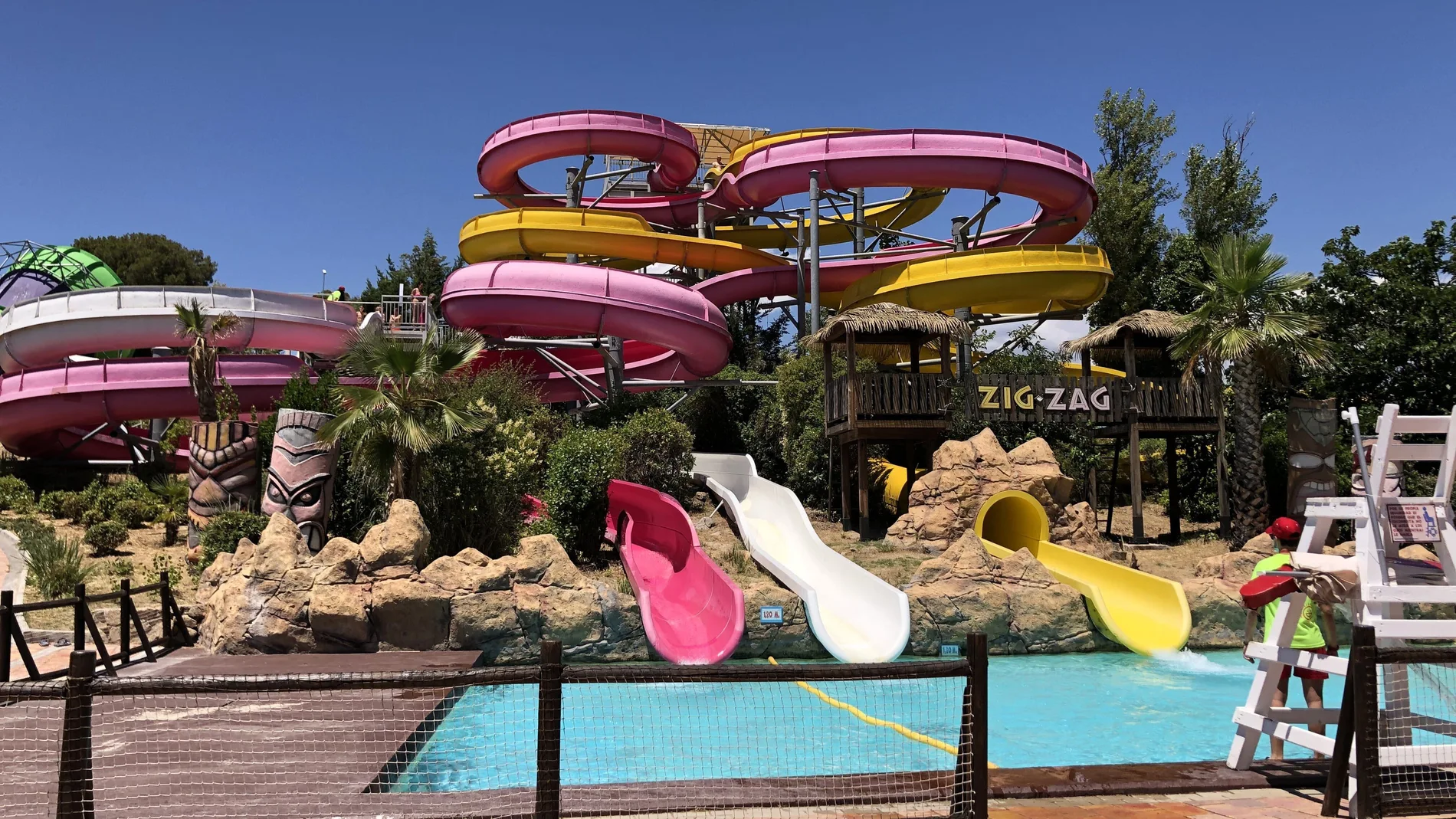 El madrileño parque acuático Aquopolis reabre este miércoles al 50% de su aforo