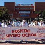 Sanitarios del Hospital Severo Ochoa de Leganés durante un acto reivindicativo