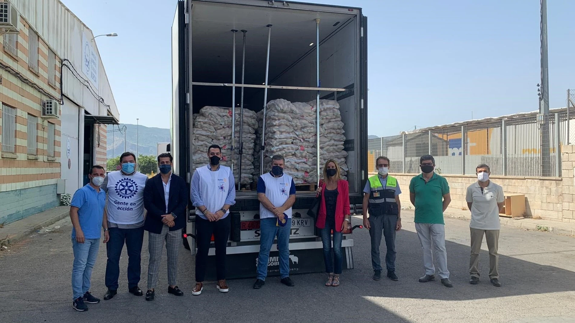 Rotary Club Murcia Norte dona 23.000 kilos de patatas al Banco de Alimentos