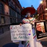 Simpatizantes del presidente de México, Andrés Manuel López Obrador, le desean buen viaje