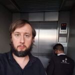 El turista estonio lleva 110 días atrapado en el aeropuerto de Manila