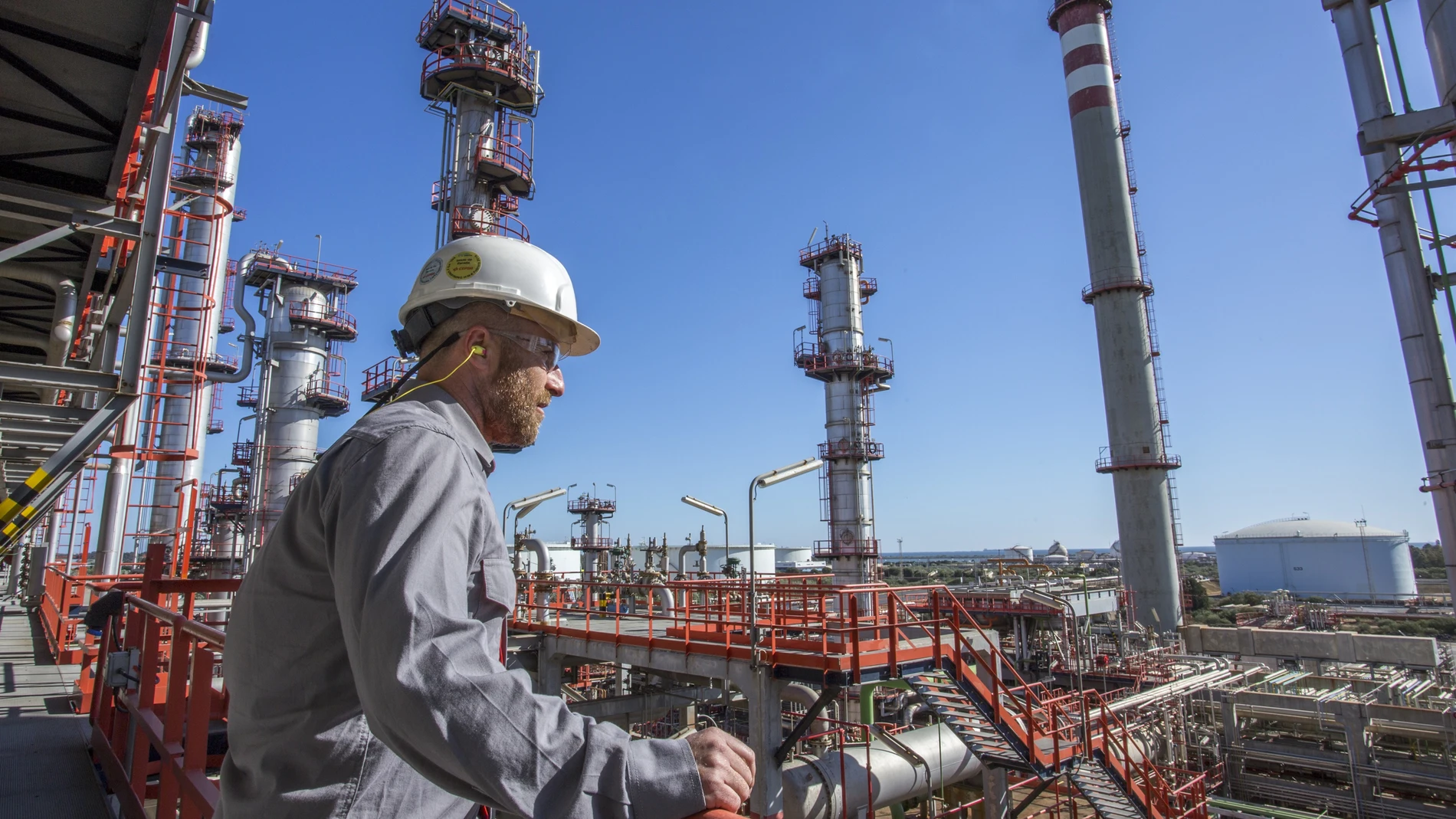 Huelva.- La refinería La Rábida de Cepsa certifica su sistema de seguridad y salud en el trabajo