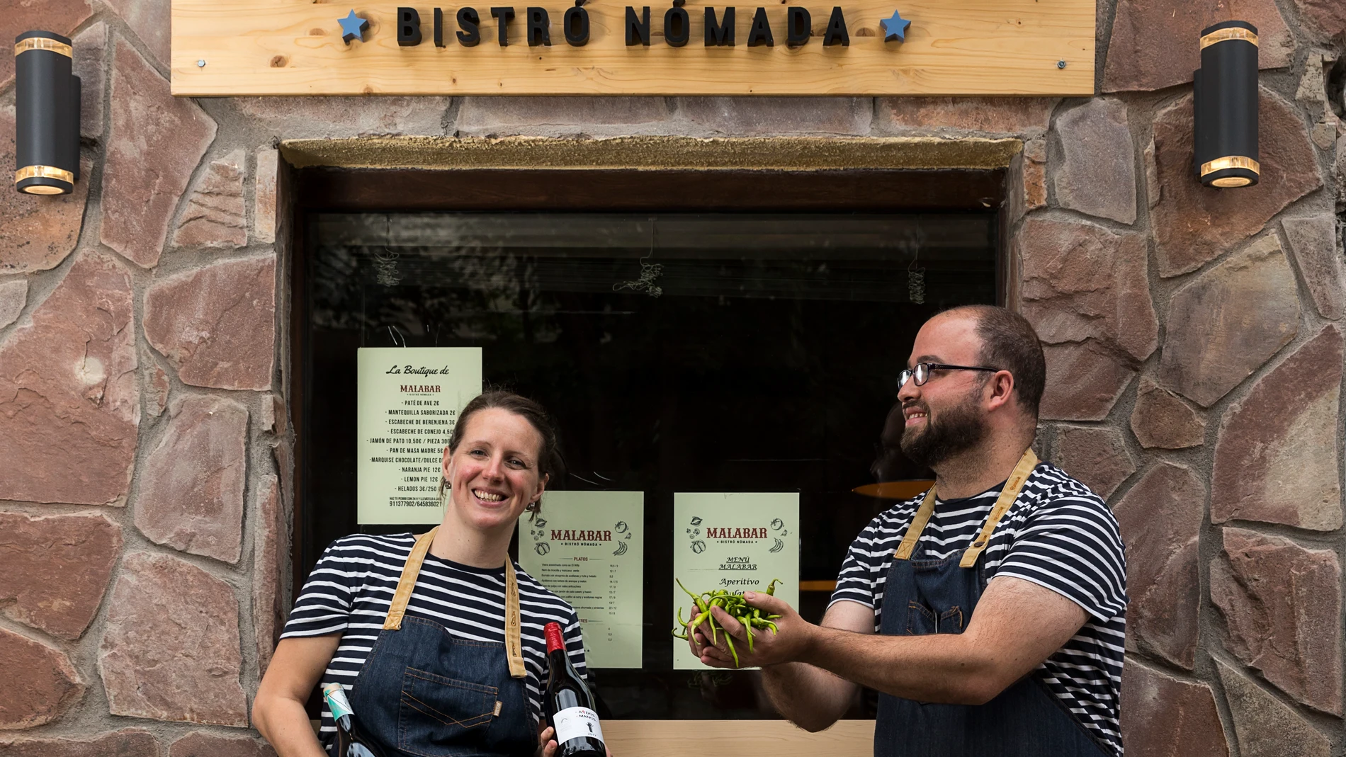Yago y Cecilia, propietarios del Restaurante Malabar en Navacerrada para la entrevista de verano