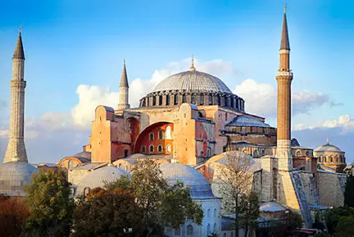 ¿Por qué Erdogan ha islamizado Santa Sofía?