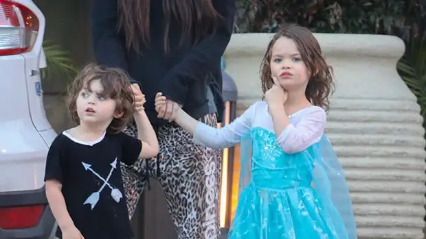 Megan Fox defiende que su hijo Noah se vista de princesa incluso para ir al colegio