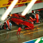 El box de Ferrari en una jornada para olvidar