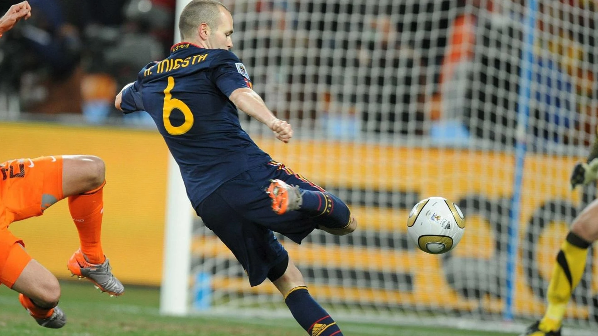 Iniesta marca el gol que dio a España el Mundial 2010