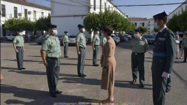 La directora general pasa revista a los agentes