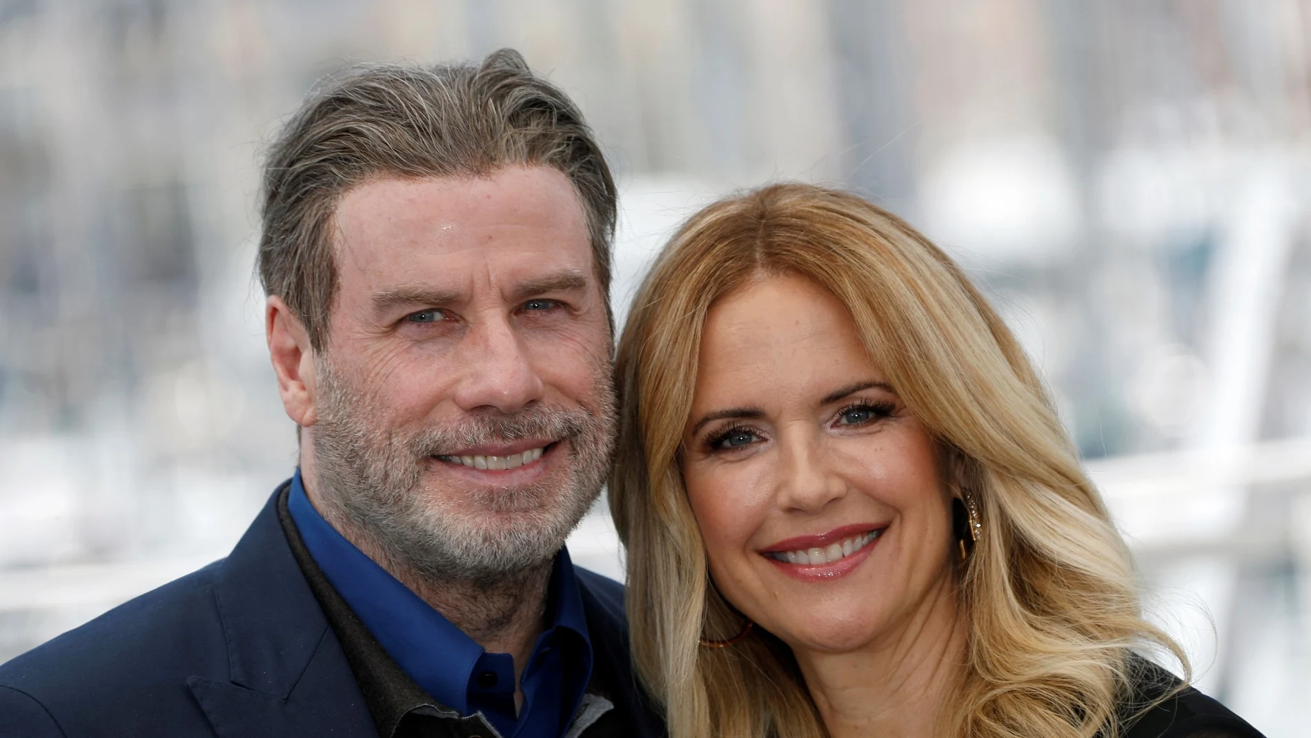 Travolta y Preston durante la presentación de "Gotti" en el festival de Cannes