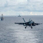 Maniobras norteamericanas en el Mar del Sur de China con el portaaviones USS Ronald Reagan