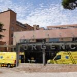 Entrada de urgencias del hospital Arnau de Vilanova de Lleida. EFE/Alejandro García.