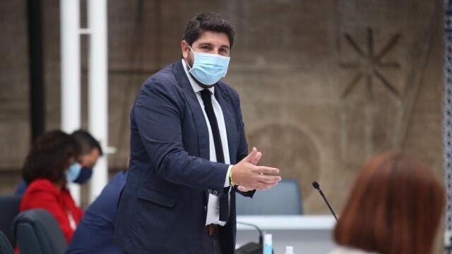 El presidente de la Comunidad Autónoma, Fernando López Miras, en la Asamblea Regional
