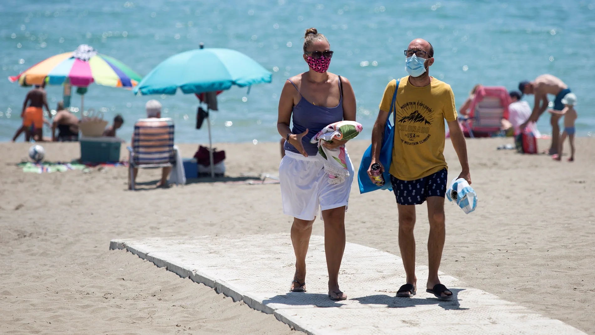 Mascarillas obligatorias en las playas de Andalucía desde hoy