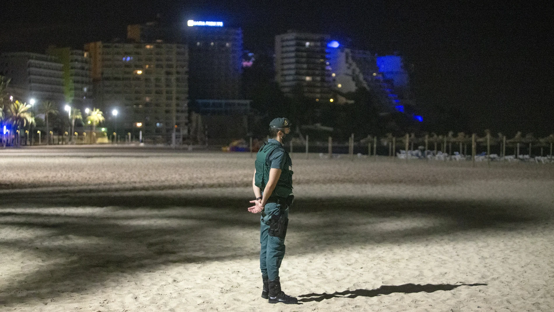 La Guardia Civil detuvo al monitor de buceo supuesto violador de la joven turista alemana