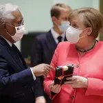 António Costa y Angela Merkel intercambiaron regalos de cumpleaños