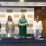 Los participantes en el foro, Ángela de Miguel, Yolanda Martín, Isabel Blanco, Teresa Cetulio y José Ángel Torres