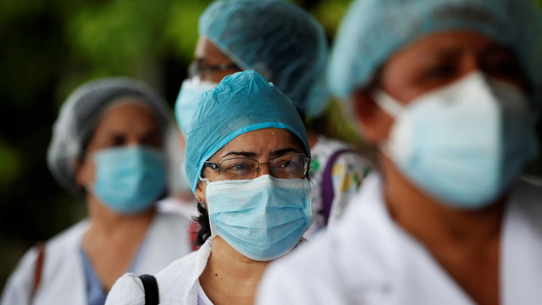 Trabajadores de la salud protestan por la falta de suministros médicos
