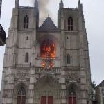 Las autoridades francesas consideran que el incendio ha sido intencionado