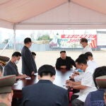 Kim Jong Un se reúne con funcionarios para analizar la situación del país