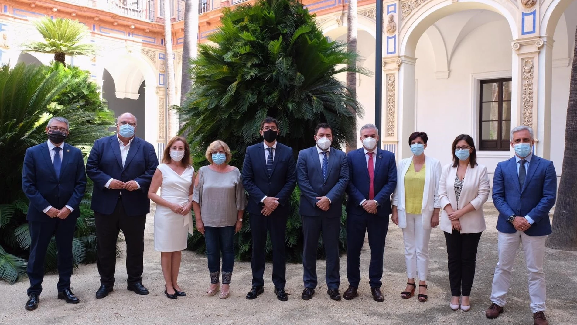 Almería.-Diputación.-Junta y Diputación firman un convenio para potenciar el funcionamiento virtual de la administración
