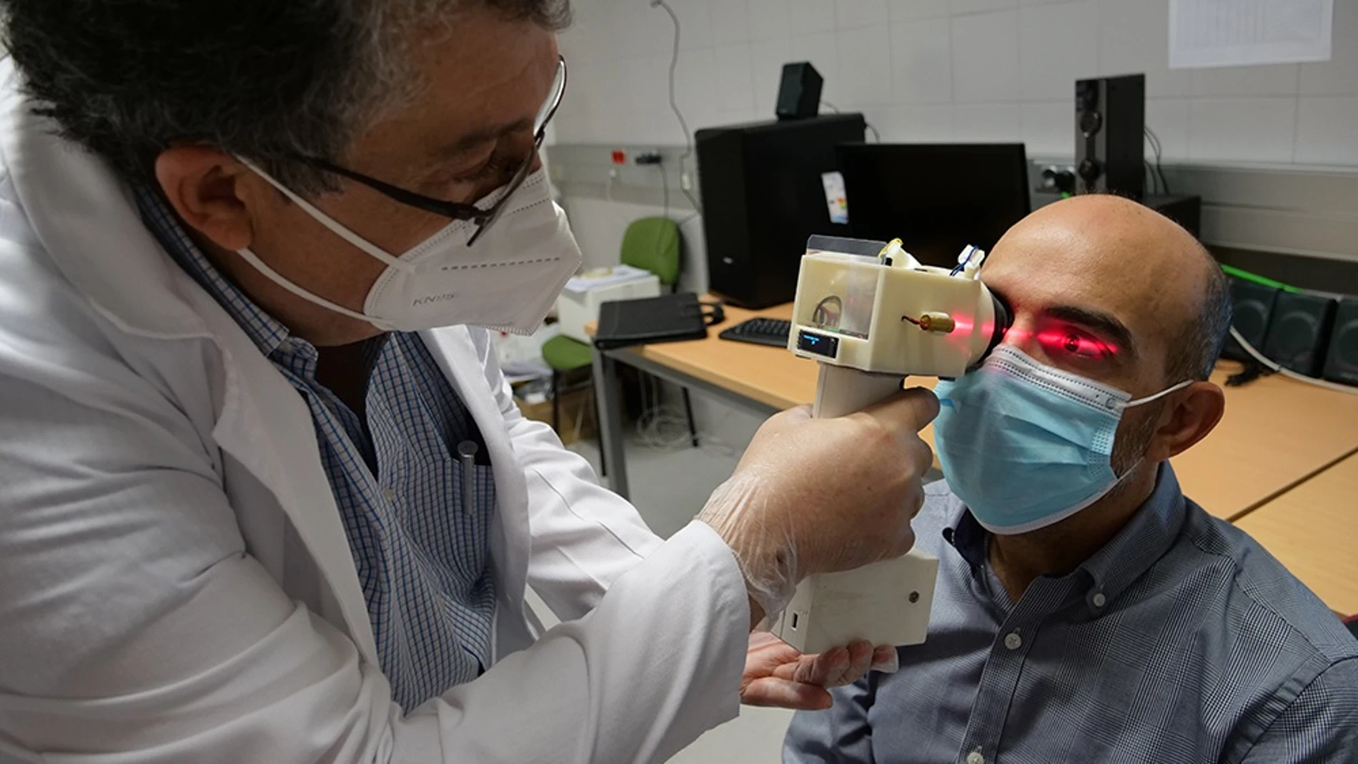 Málaga.- Ingenieros de la UMA diseñan un goniómetro ocular innovador para el tratamiento del astigmatismo