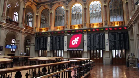 El logotipo de Duro Felguera en la Bolsa de Madrid