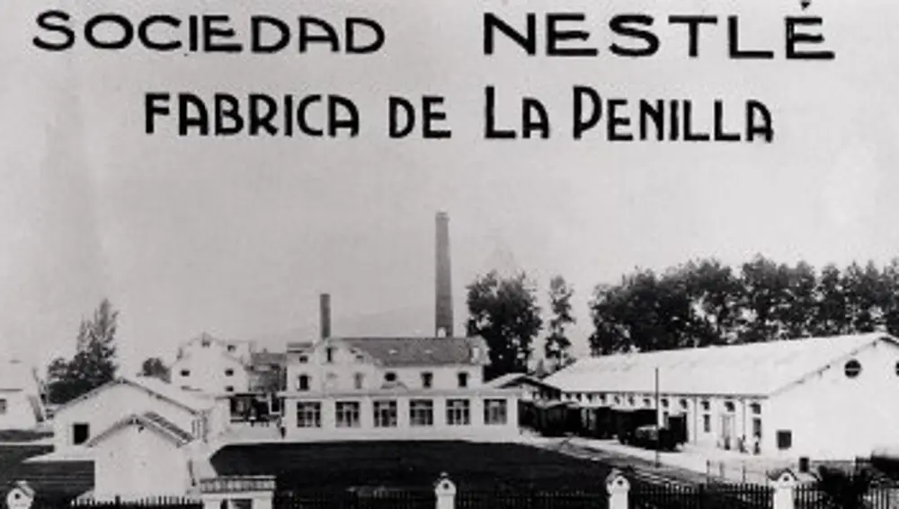 Foto de la fábrica original de Nestle en La Penilla de Cayón