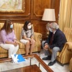 Reunión de María José Catalán, decana del Colegio de Psicólogos, con Alberto CastilloASAMBLEA REGIONAL24/07/2020