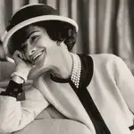  Cincuenta años de la muerte de Chanel: lo que debemos al mito de la moda