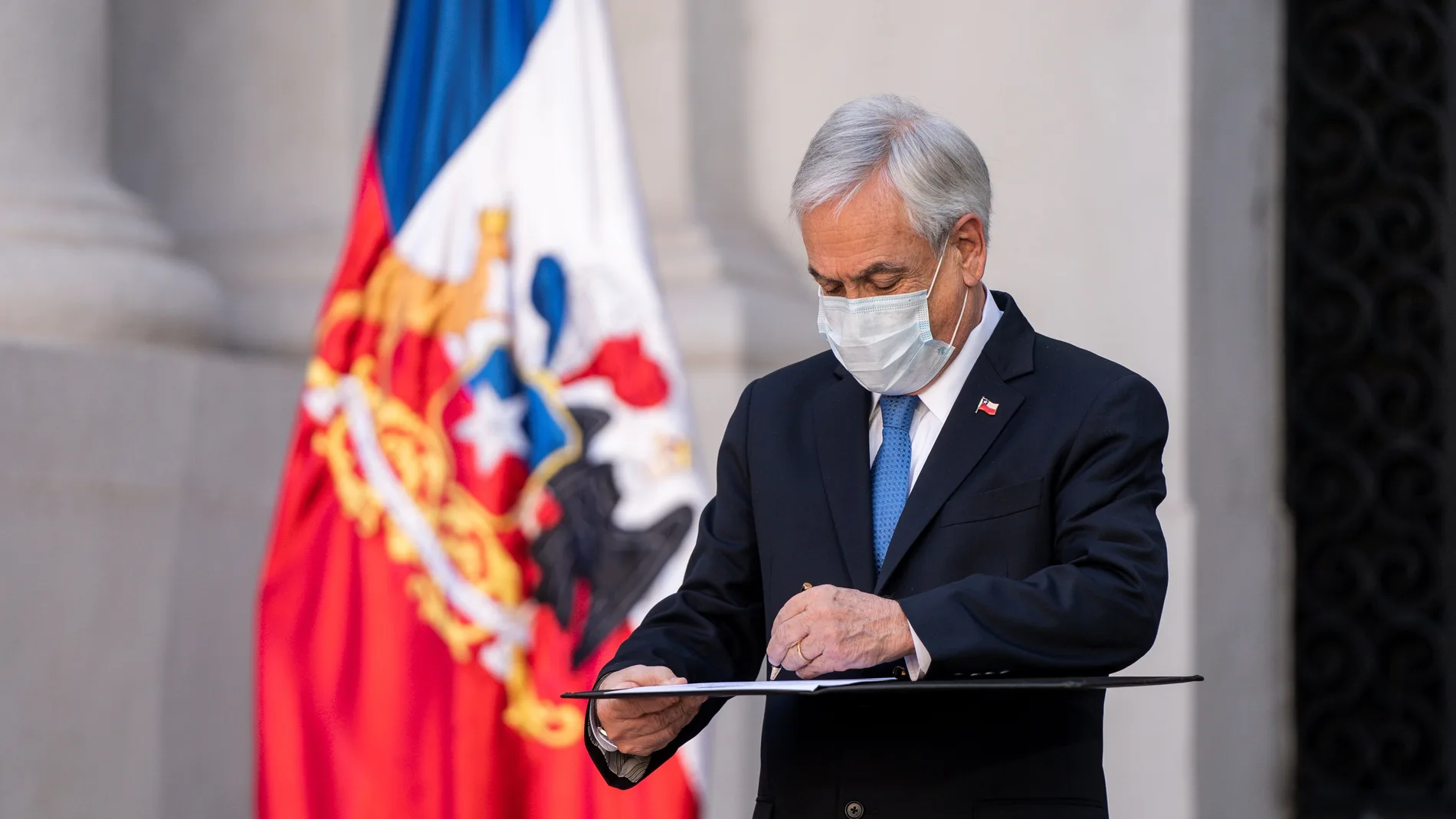 Piñera acomete gran cambio ministerial tras derrota en reforma de pensiones