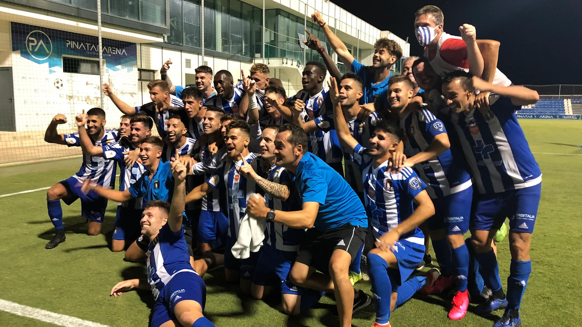 Todo el equipo del Lorca Deportiva CF, el pasado sábado