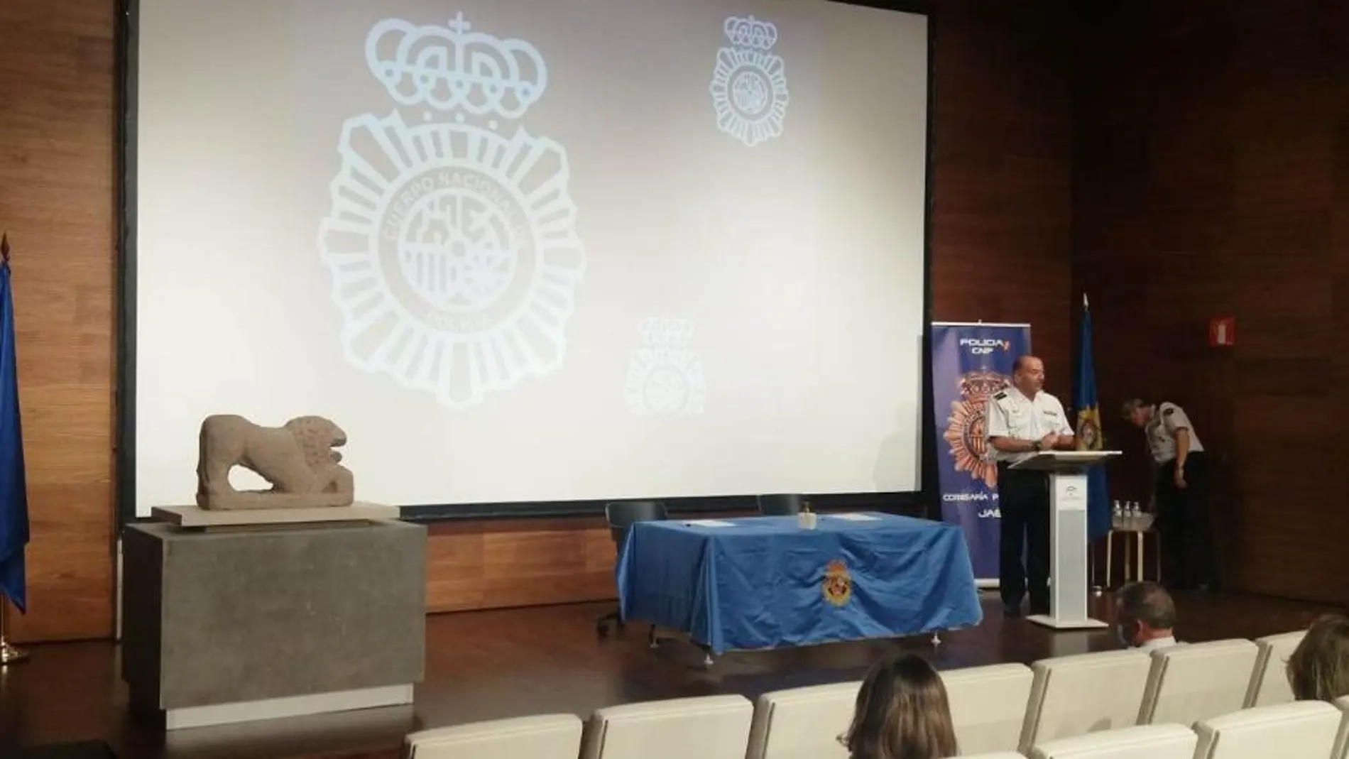 Acro de entrega de la pieza arqueológica