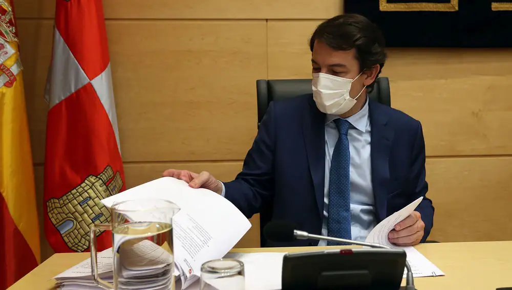 El presidente de la Junta, Alfonso Fernández Mañueco, comparece en la comisión de investigación de la trama eólica