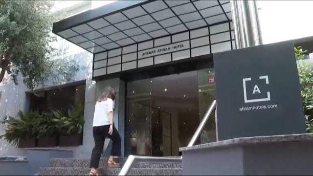 Cataluña habilita hoteles para albergar a los contactos de casos positivos