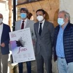 El alcalde de Soria, Carlos Martínez, y el viceconsejero de Cultura, Raúl Fernández Sobrino, entre otros, presentan la programación