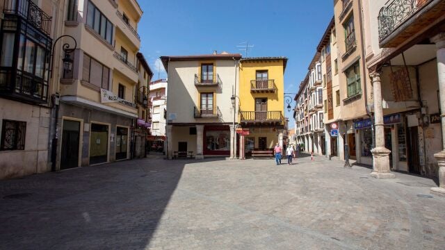 Calles del centro de Aranda del Duero prácticamente vacías