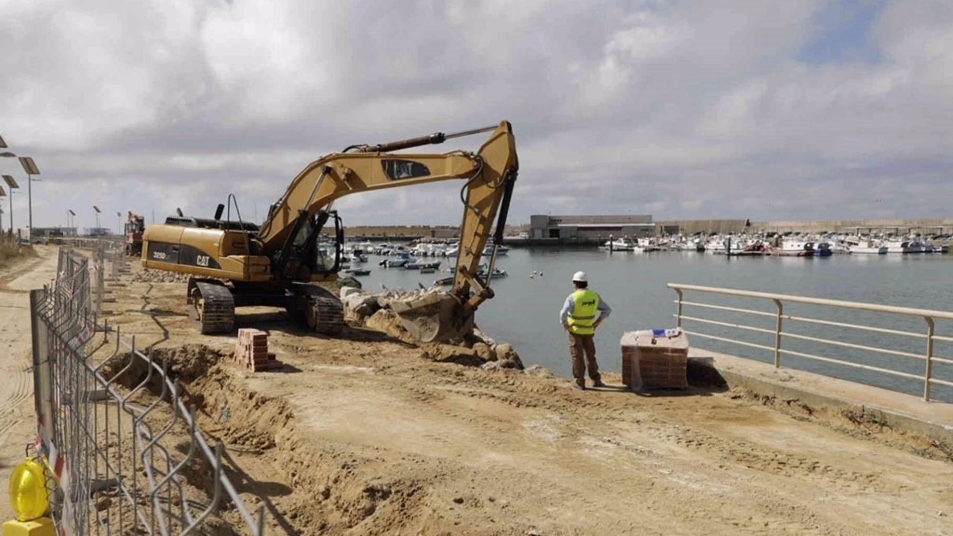 La Junta invertirá 2,4 millones de euros en 46 nuevas actuaciones en los puertos andaluces