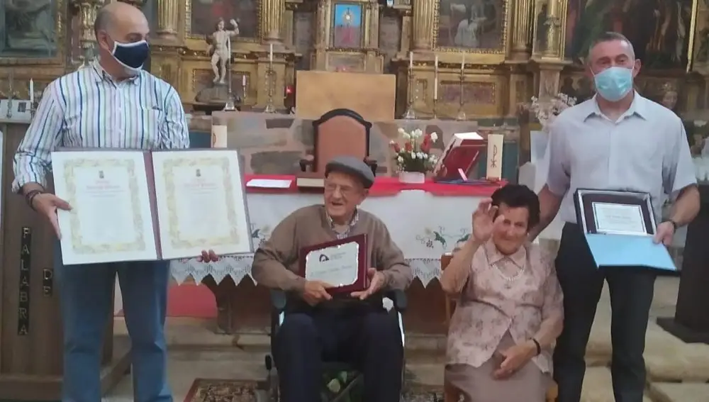 Homenaje a un vecino de Orillares, en Soria, que ha cumplido cien años
