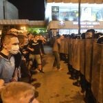 La Policía se enfrenta manifestantes en la capital de Bielorrusia