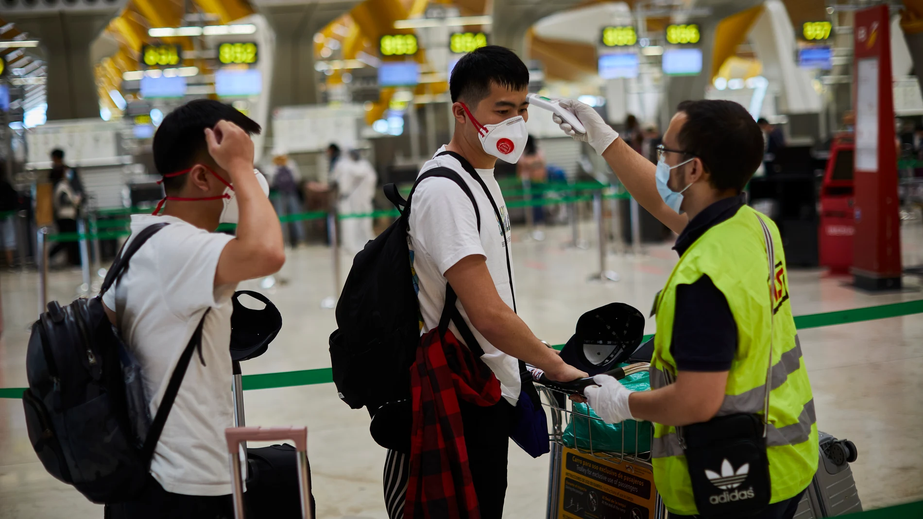 El 72,5 por ciento de los casos que entraron por el aeropuerto de Barajas se detectaron en julio