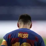  Messi le dice a Koeman que se ve “más fuera que dentro” del Barcelona
