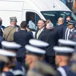 El secretario de Estado, Mike Pompeo, atiende a una ceremonia militar en Polonia