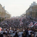 Decenas de miles de bielorrusos se congregaron en apoyo de la oposición y contra la brutalidad policial y los resultados de las elecciones del domingo pasado