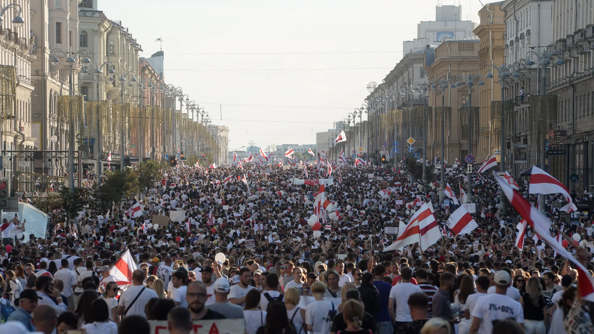 Belarusian opposition supporters rally in Minsk