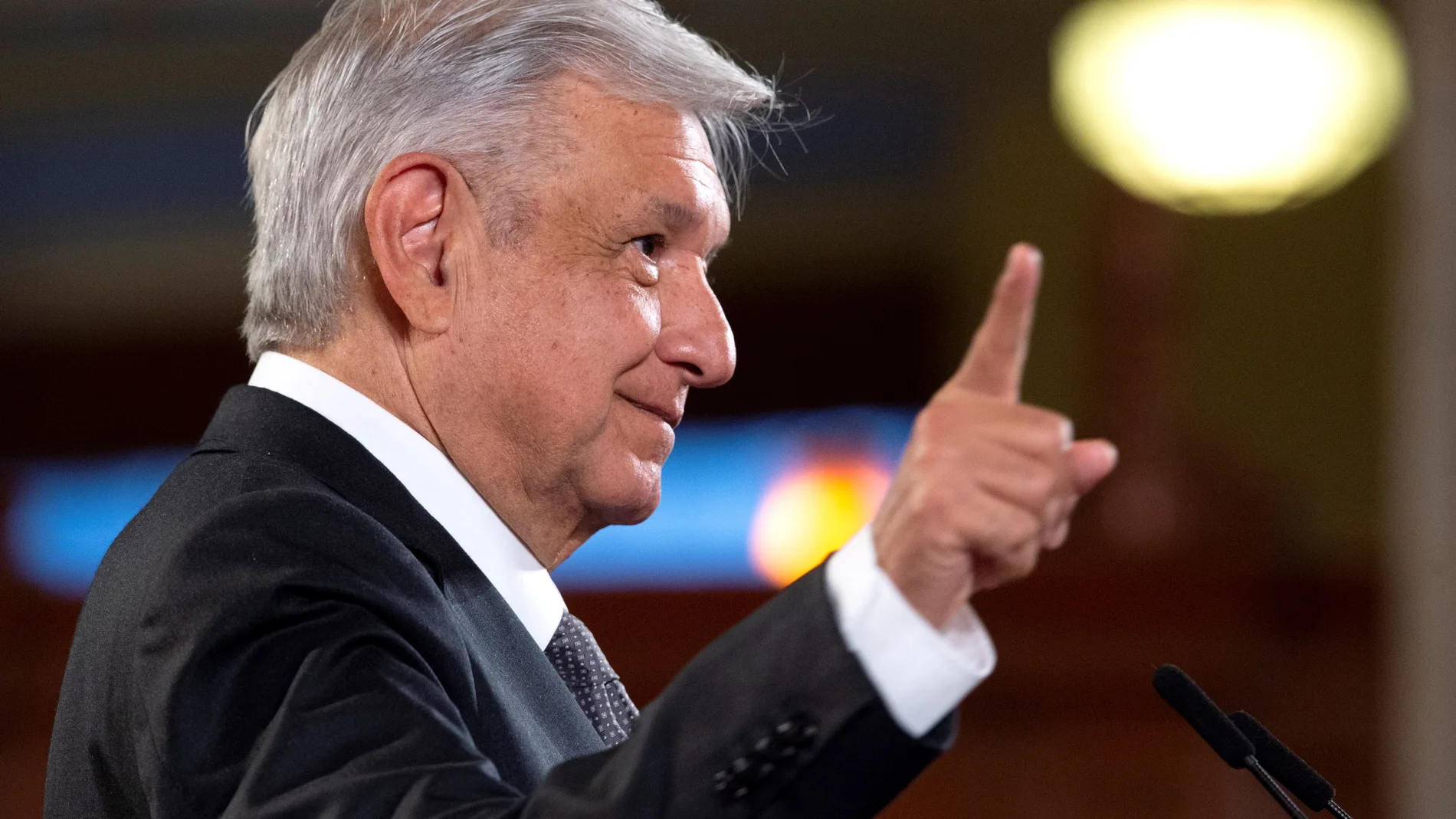López Obrador sería primer mexicano en usar la vacuna rusa contra COVID