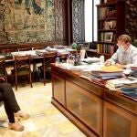 El presidente Puig durante una reunión con la ministra Ana Barceló